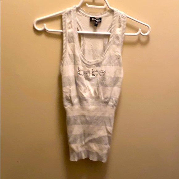 I am selling a top. - Picture 1 of 2